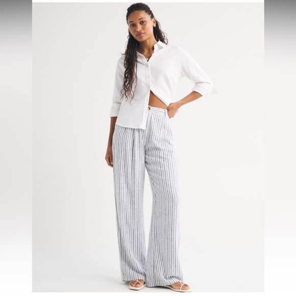 Abercrombie & Fitch Pants - NWT A&F Sloane tailored pant